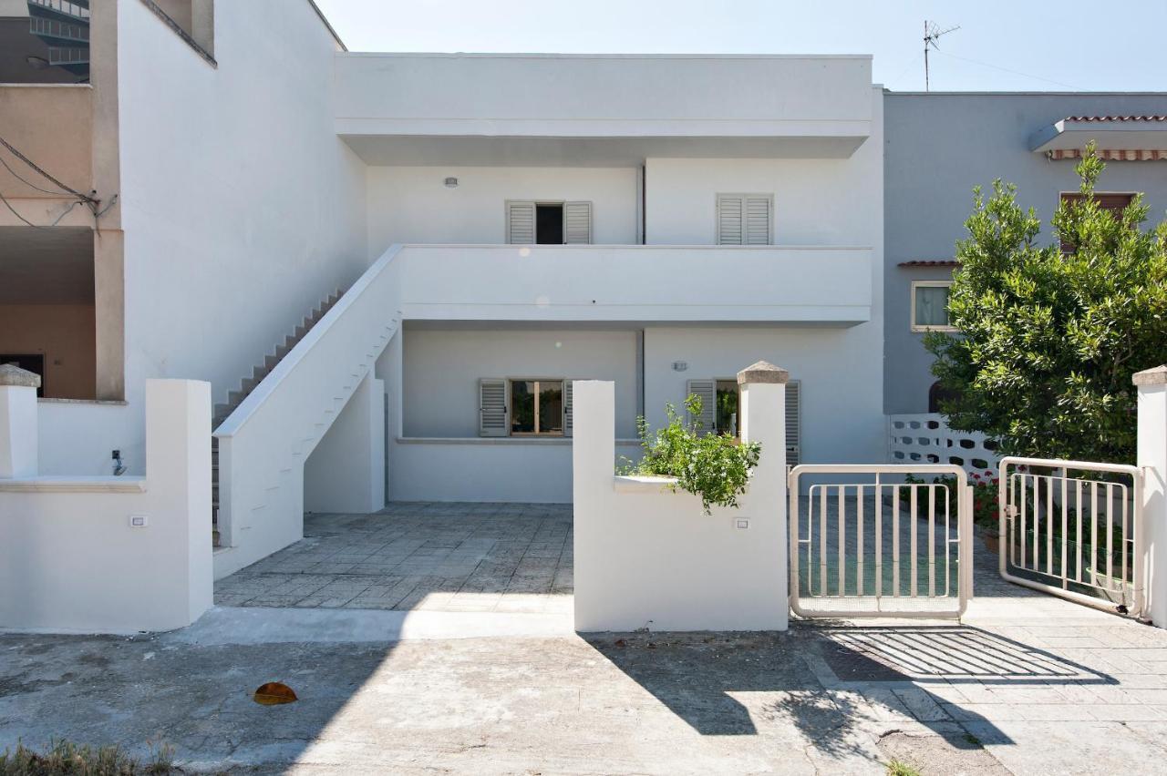Brodolini Apartments Torre Dell'Orso Exterior photo
