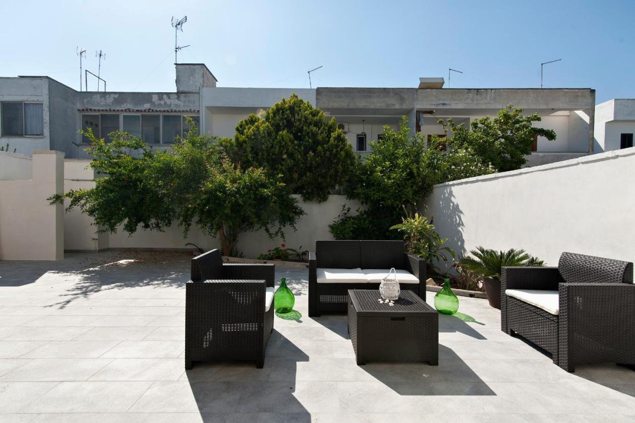 Brodolini Apartments Torre Dell'Orso Exterior photo